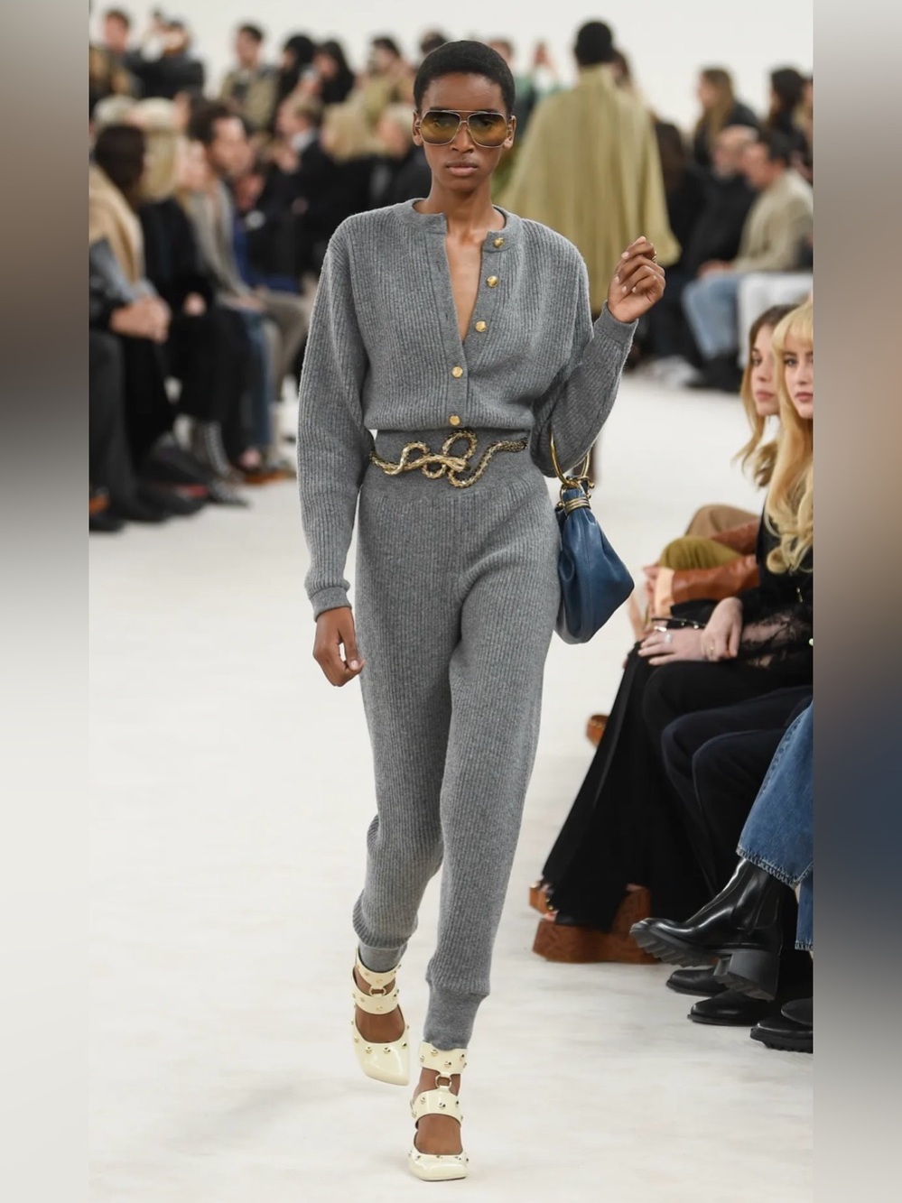 ✨ CHLOÉ fall winter 2024 runway Ribbed wool-blend jumpsuit

$2,890